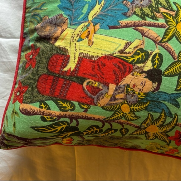 Frida Kahlo Pillow 20x20 feather down - Picture 3 of 4